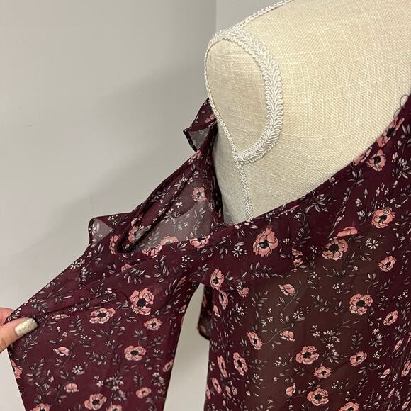 Cold Shoulder Maroon Floral Blouse - Picture 4 of 5